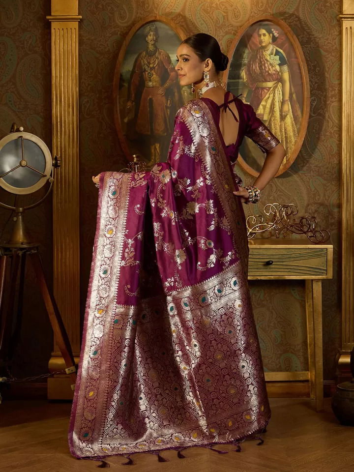 KT 160 Banarasi Soft Silk Wedding Wear Saree Suppliers In India